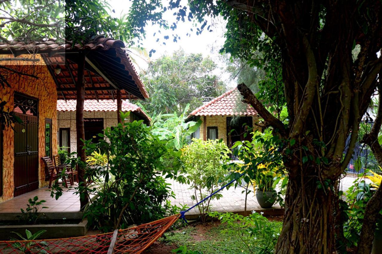 Maple Leaf Hotel Negombo Eksteriør bilde